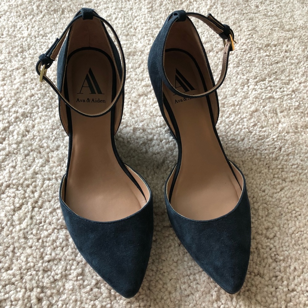 Ava & Aiden Navy Suede Winter Wedges - Size 6.5